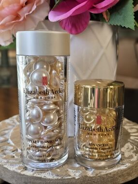 Elizabeth Arden Hyaluronic Acid Ceramide Capsules - Pearl/Gold